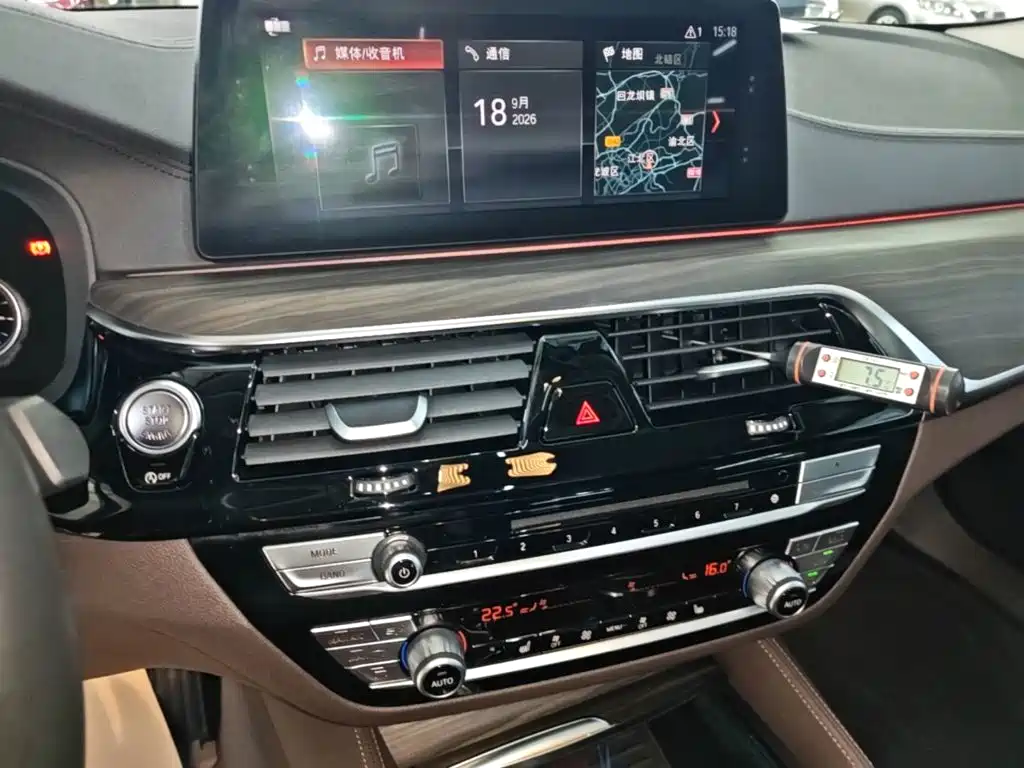BMW 5 Series — фото 13