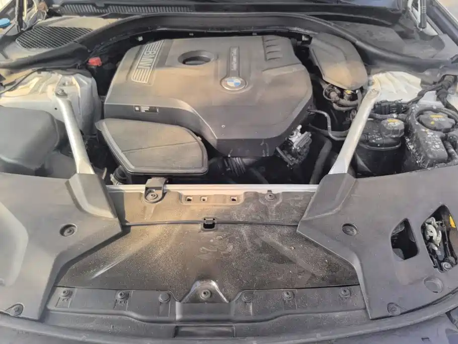 BMW 5 Series — фото 10