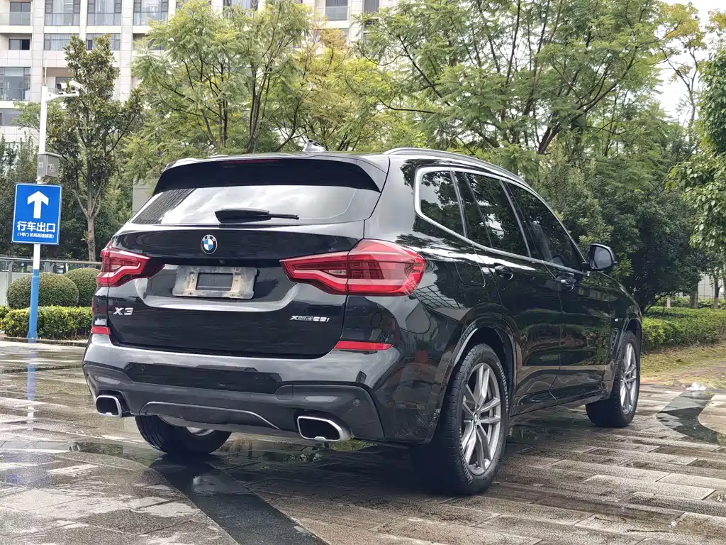 BMW X3 — фото 16
