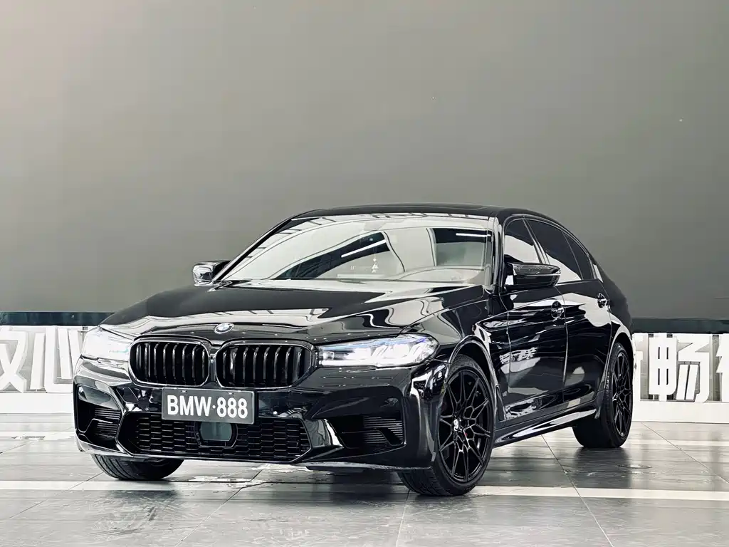BMW 5 Series — фото 1