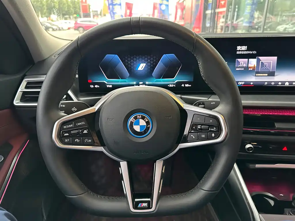 BMW i3 — фото 11