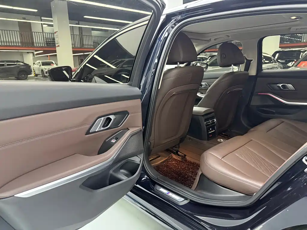 BMW 3 Series — фото 14