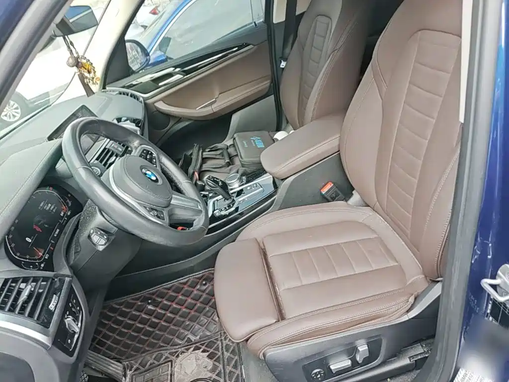 BMW X3 — фото 20