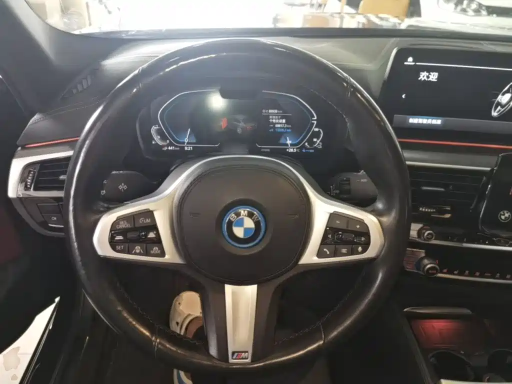 BMW 5 Series New Energy — фото 11