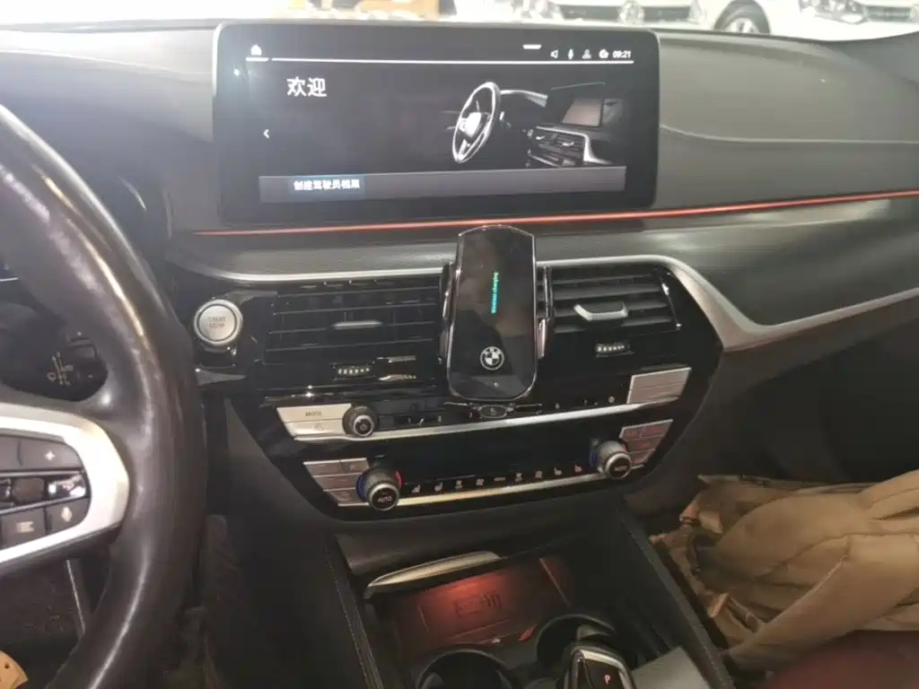 BMW 5 Series New Energy — фото 13