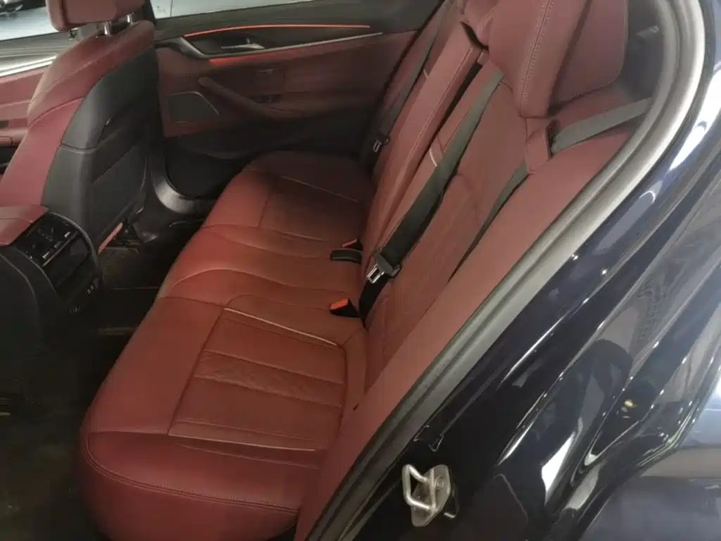 BMW 5 Series New Energy — фото 17