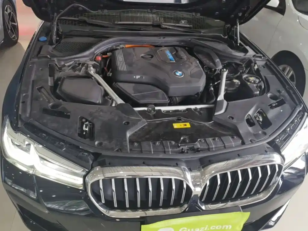BMW 5 Series New Energy — фото 20