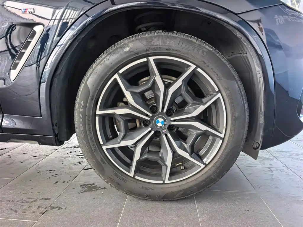 BMW X3 — фото 13