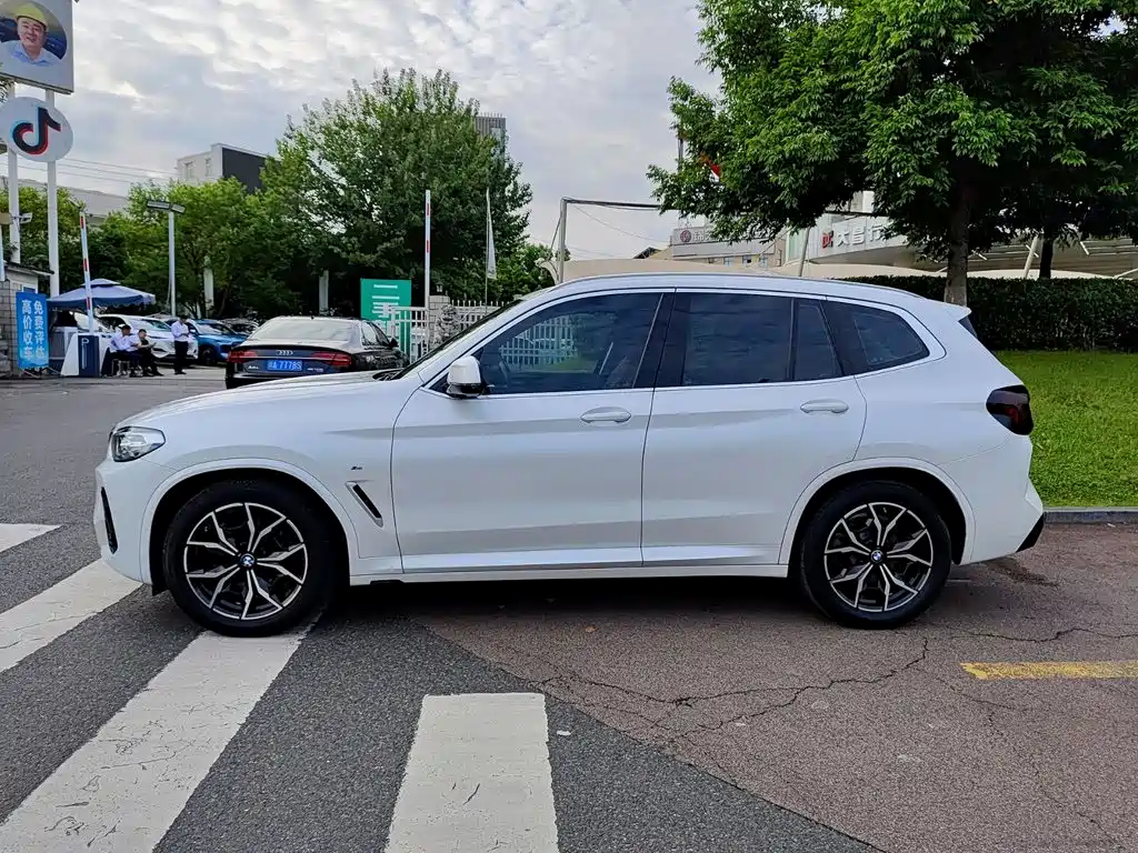 BMW X3 — фото 3