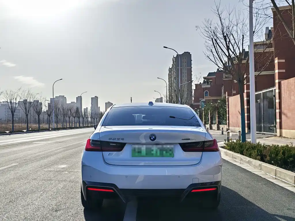 BMW i3 — фото 11