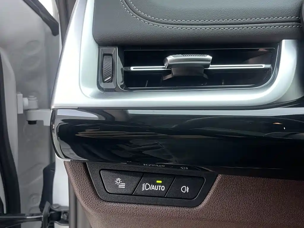 BMW X1 — фото 17