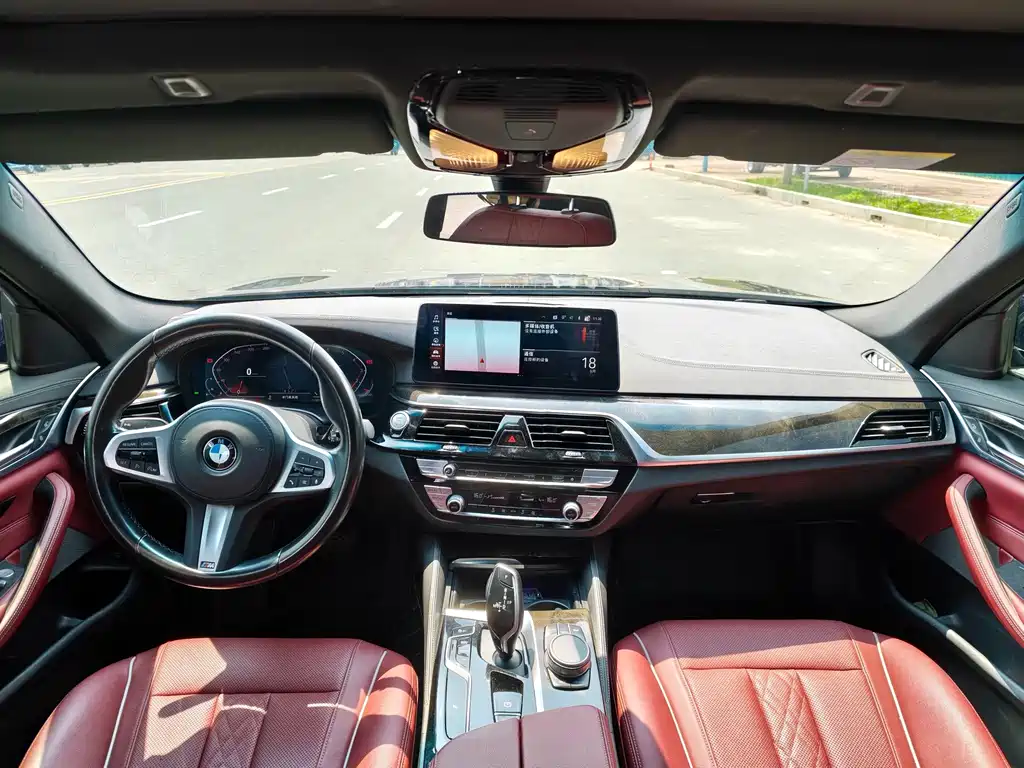 BMW 5 Series — фото 10