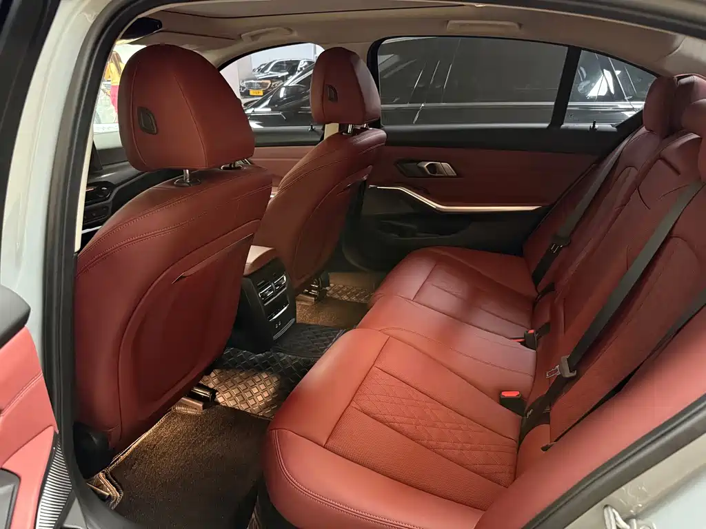 BMW 3 Series — фото 10