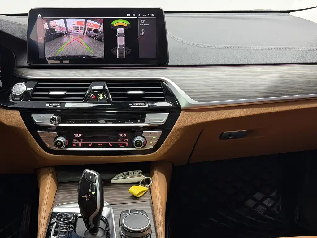 BMW 6 Series GT — фото 11