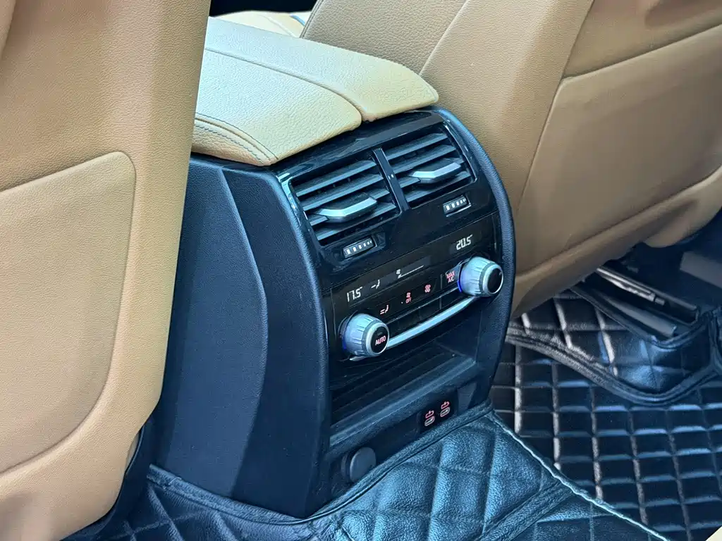 BMW 6 Series GT — фото 14
