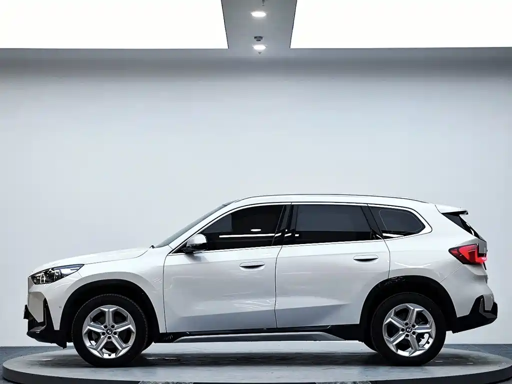 BMW X1 — фото 4