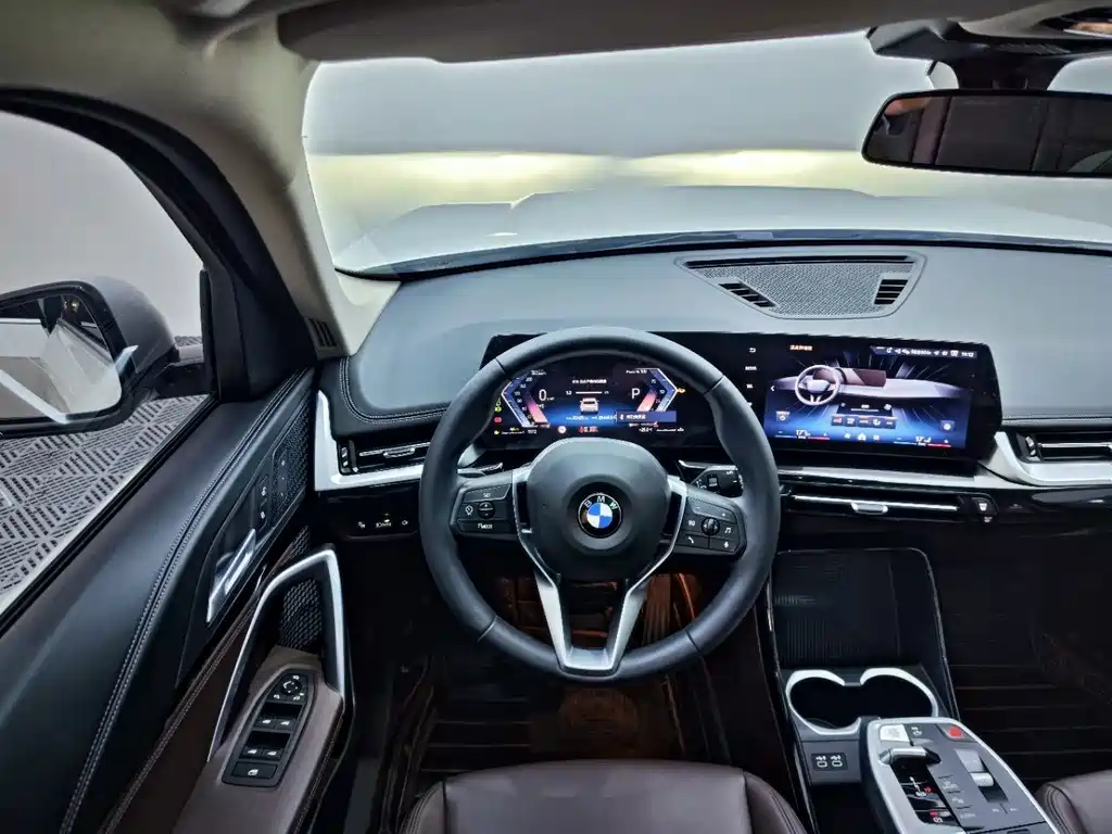 BMW X1 — фото 10