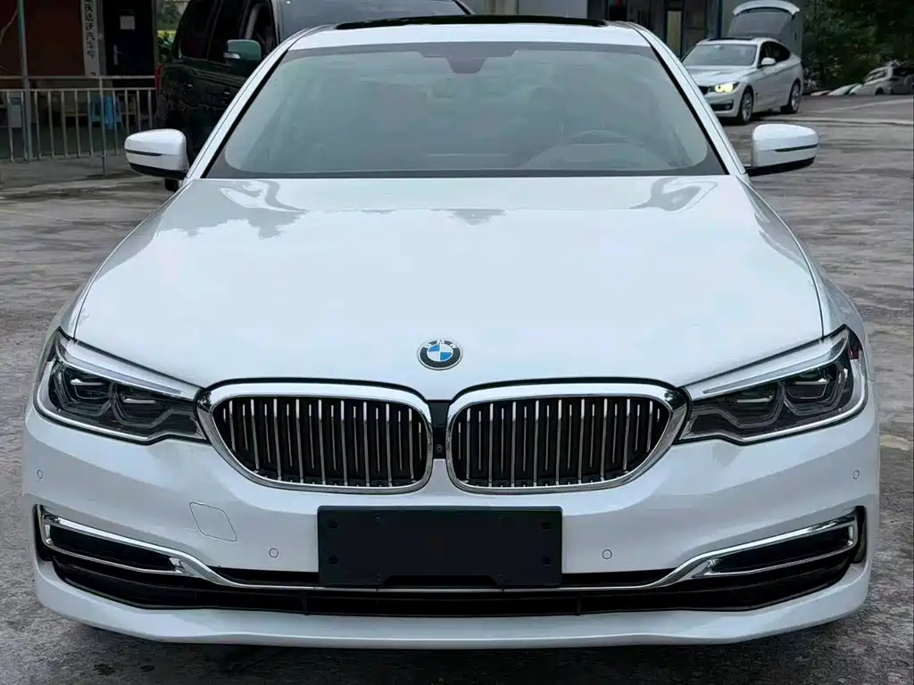 BMW 5 Series — фото 2