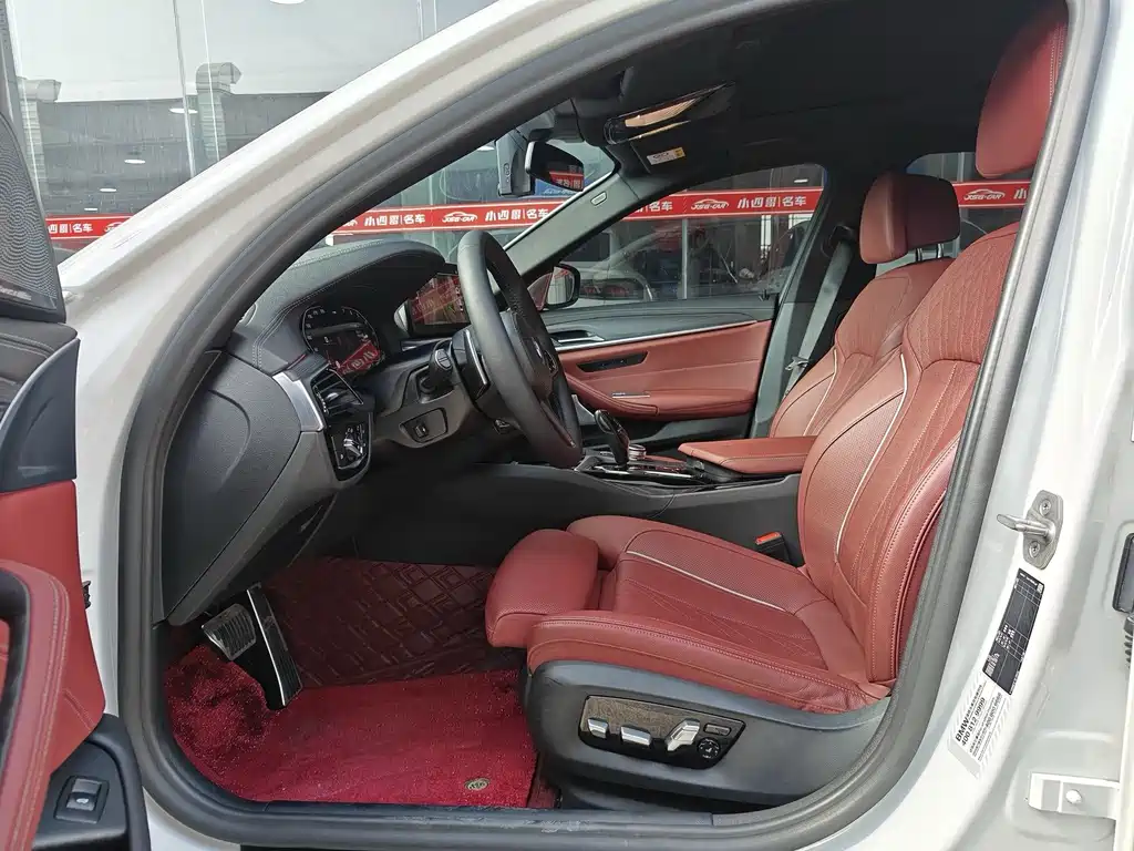 BMW 5 Series — фото 6
