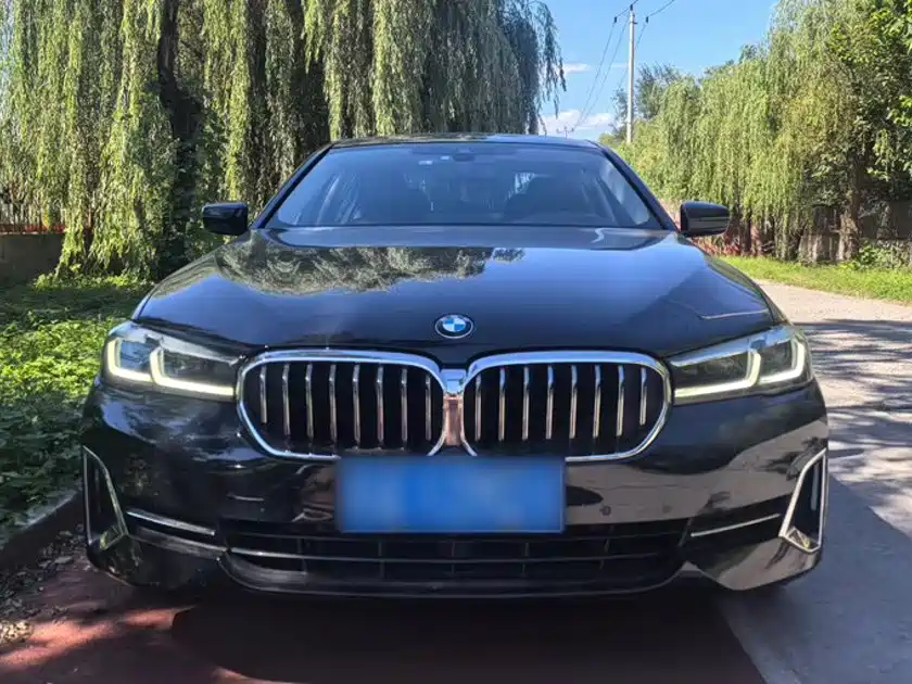 BMW 5 Series — фото 5