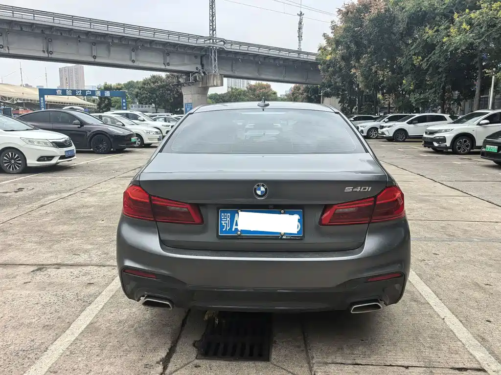 BMW 5 Series (Import) — фото 3
