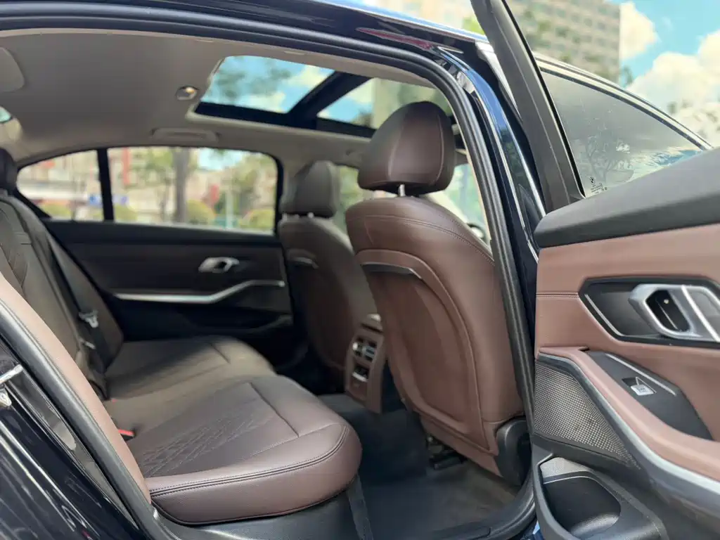 BMW 3 Series — фото 11
