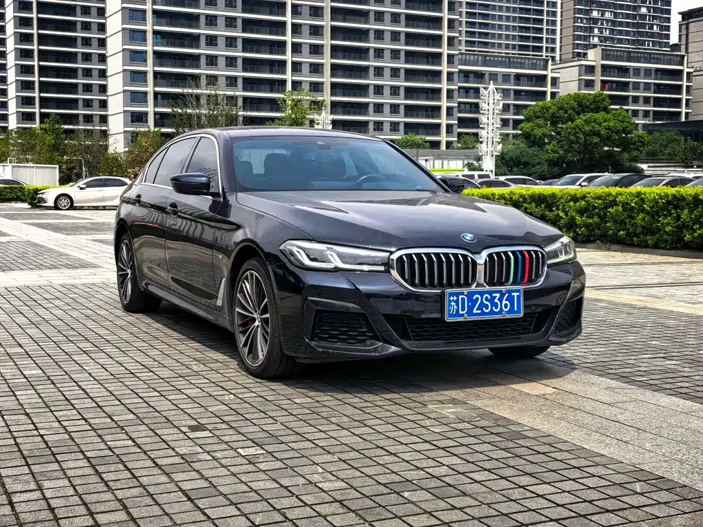 BMW 5 Series — фото 3