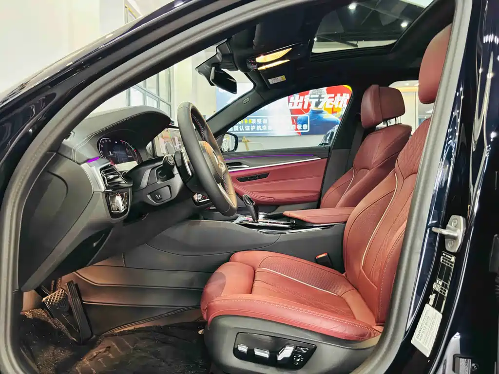 BMW 5 Series — фото 15