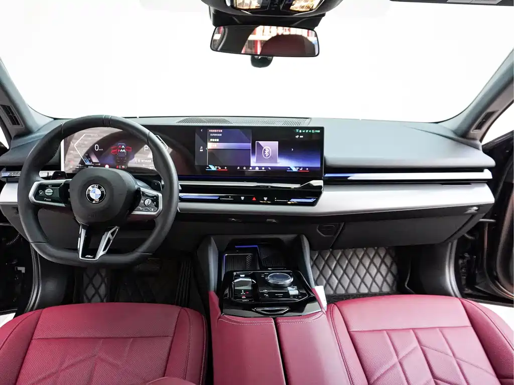 BMW 5 Series — фото 20