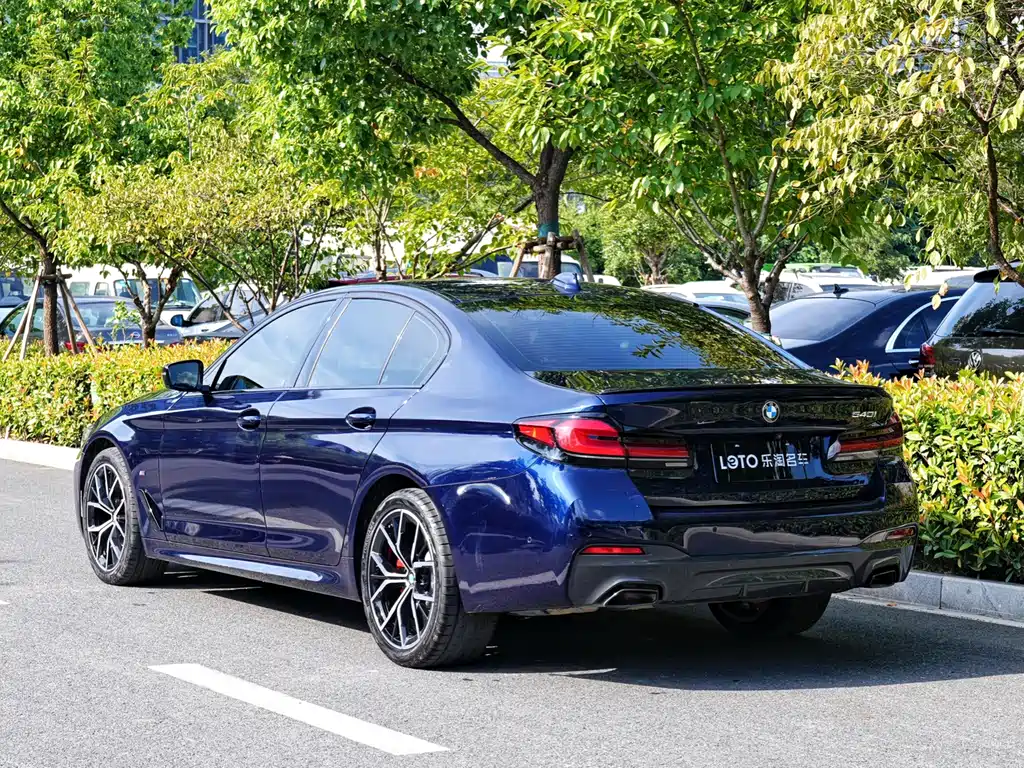 BMW 5 Series (Import) — фото 3
