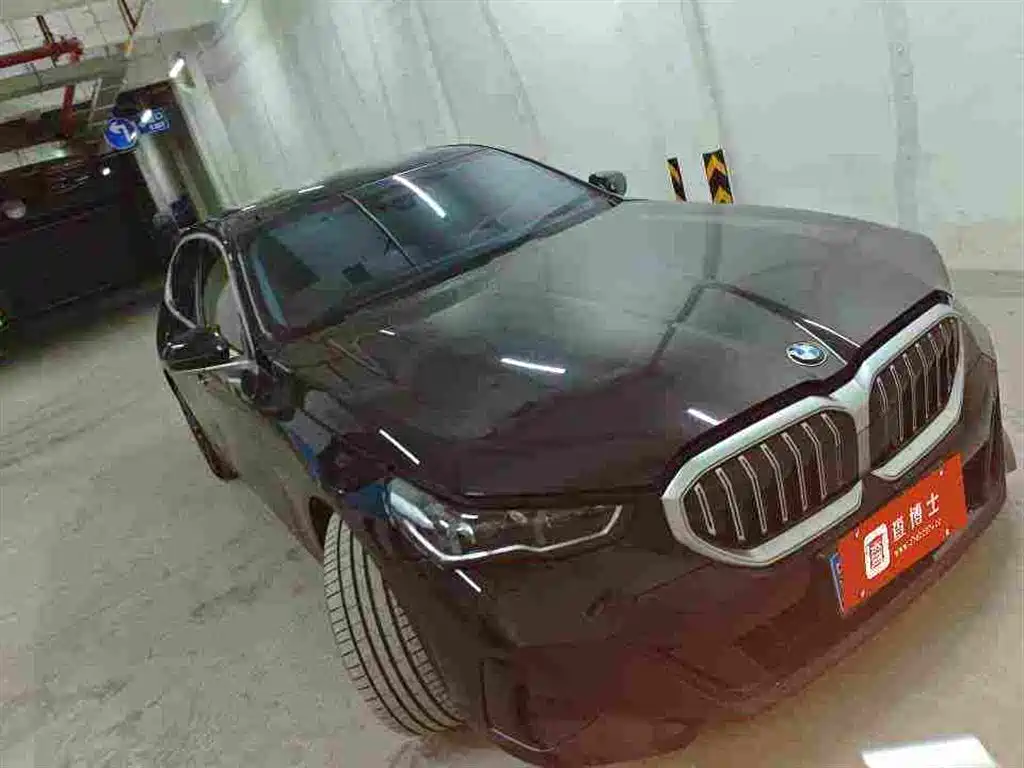 BMW 5 Series — фото 5