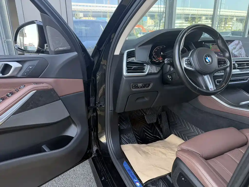 BMW X5 (Import) — фото 4