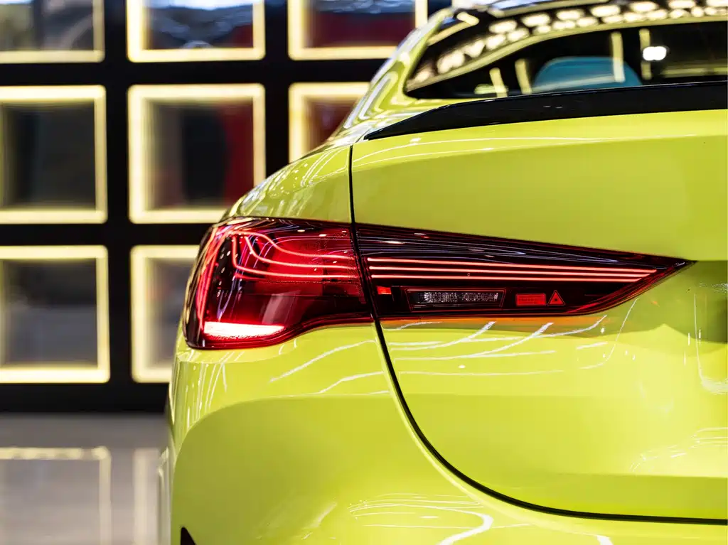 BMW M4 — фото 18