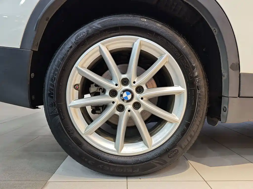 BMW X1 — фото 31