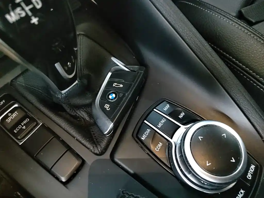 BMW X1 — фото 9