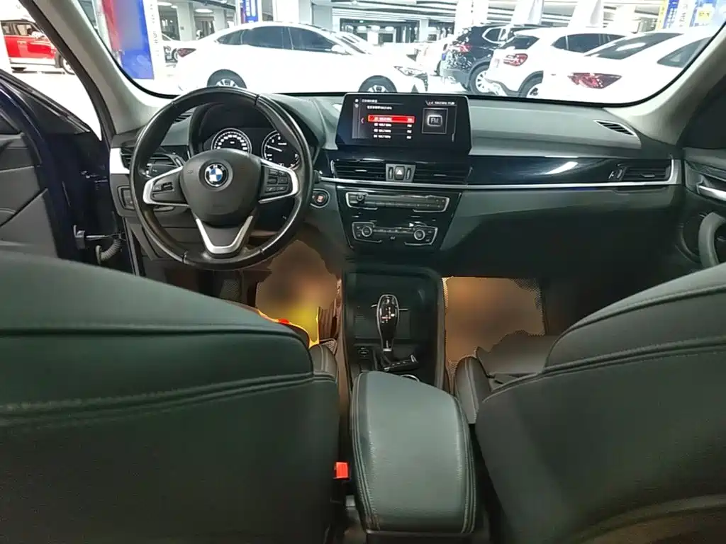 BMW X1 — фото 10