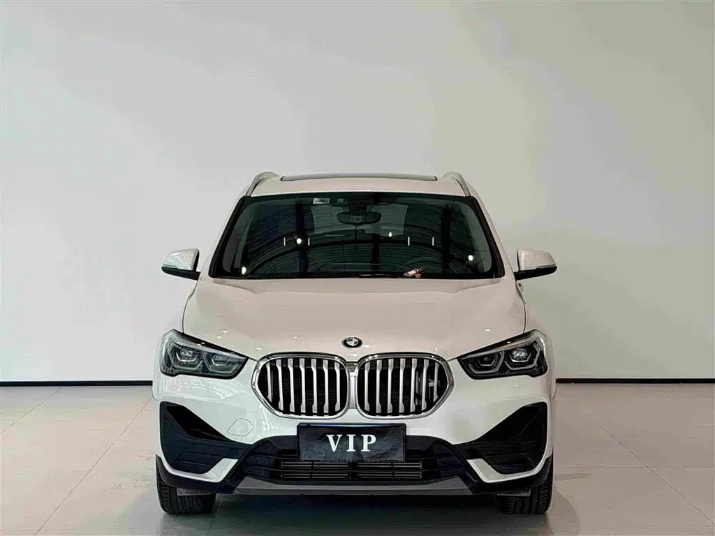 BMW X1 — фото 2