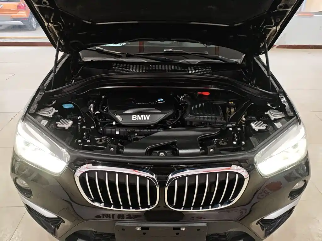 BMW X1 — фото 10