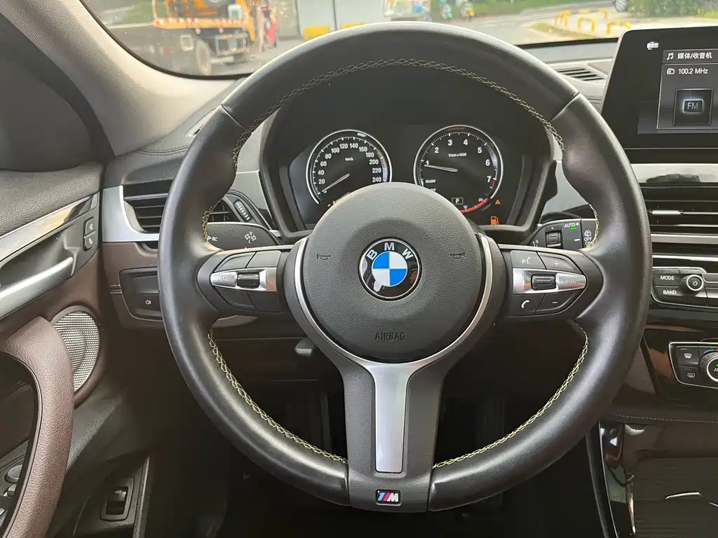 BMW X2 — фото 15