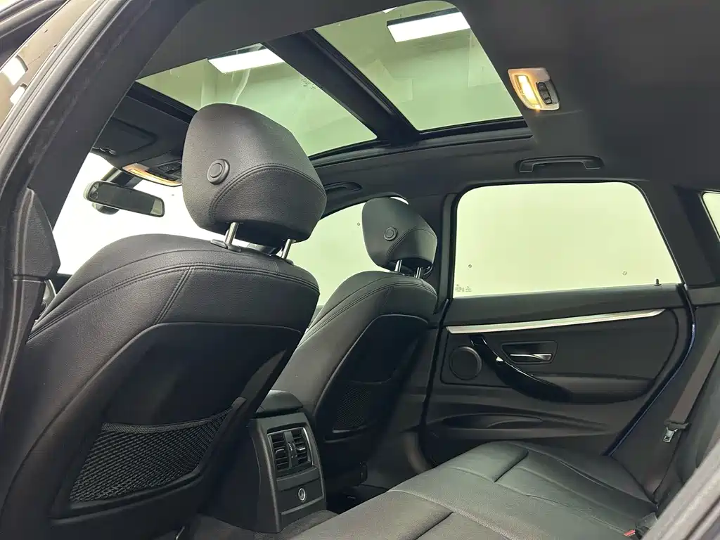 BMW 3 Series GT — фото 17