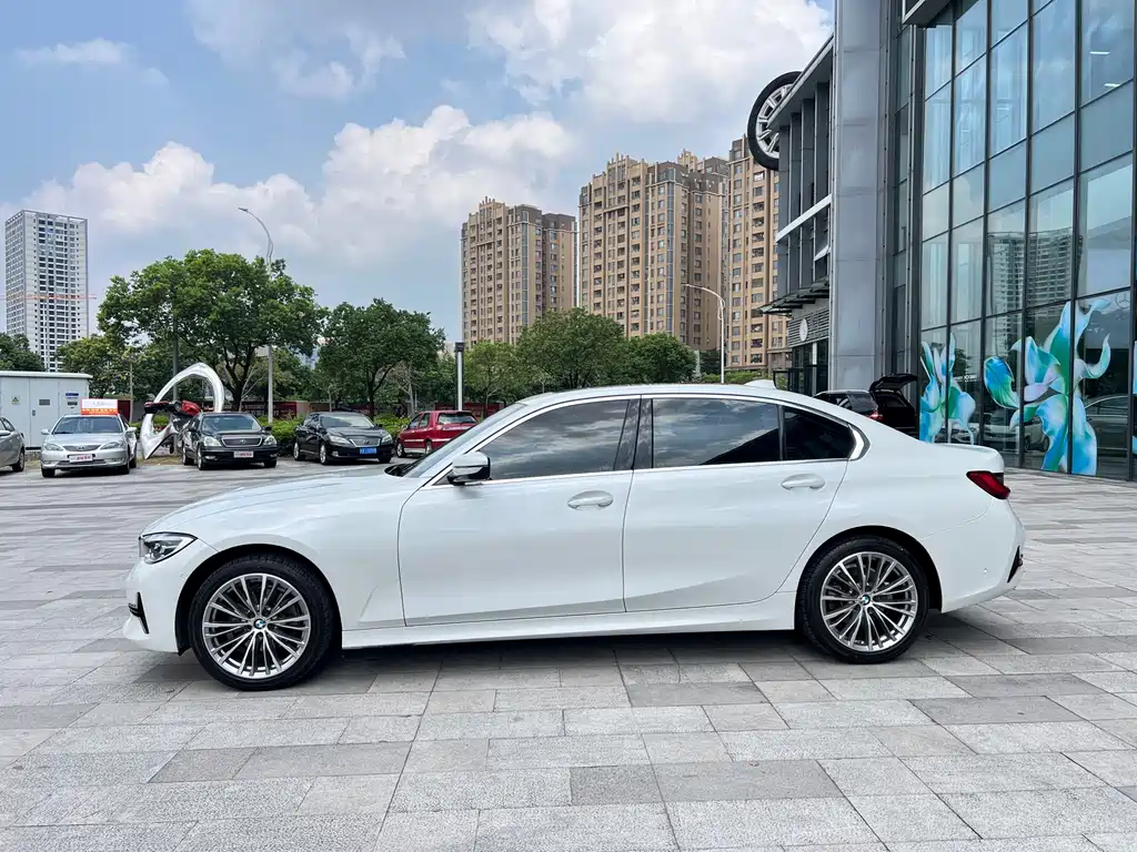 BMW 3 Series — фото 4