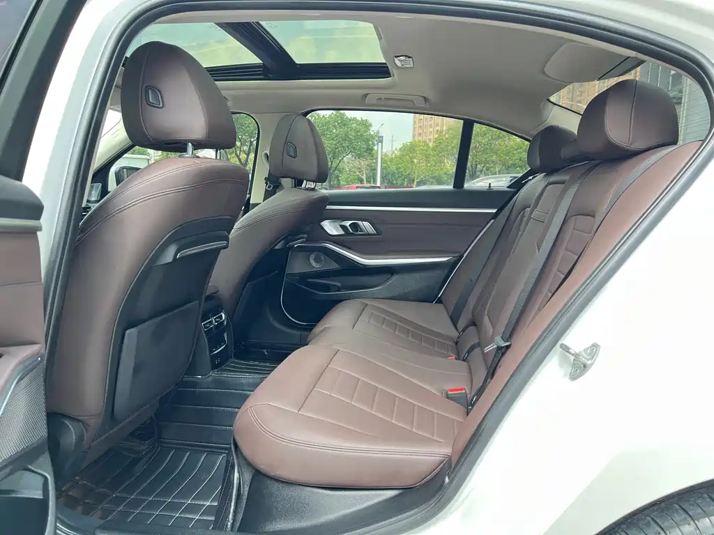 BMW 3 Series — фото 10