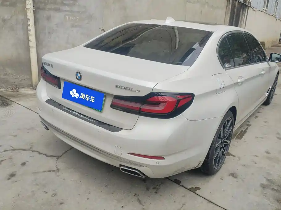 BMW 5 Series New Energy — фото 3
