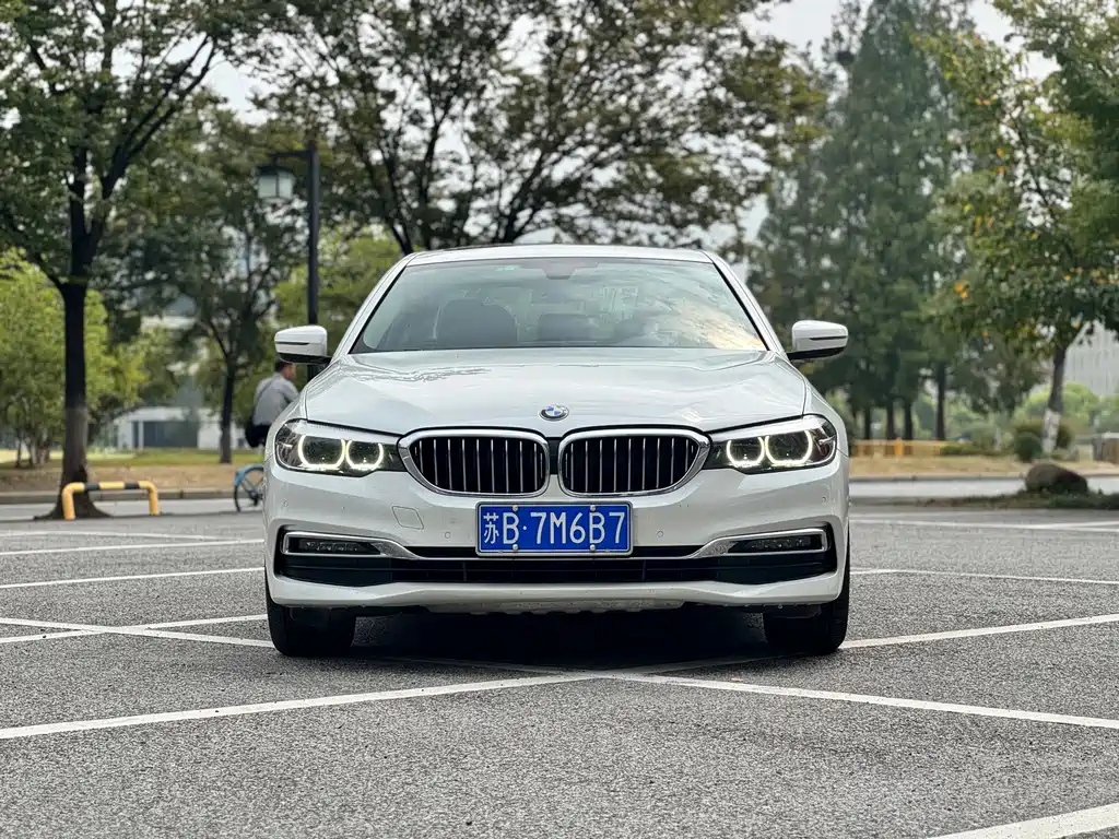 BMW 5 Series — фото 2