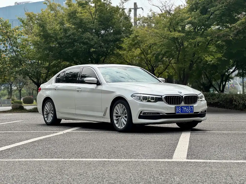 BMW 5 Series — фото 3