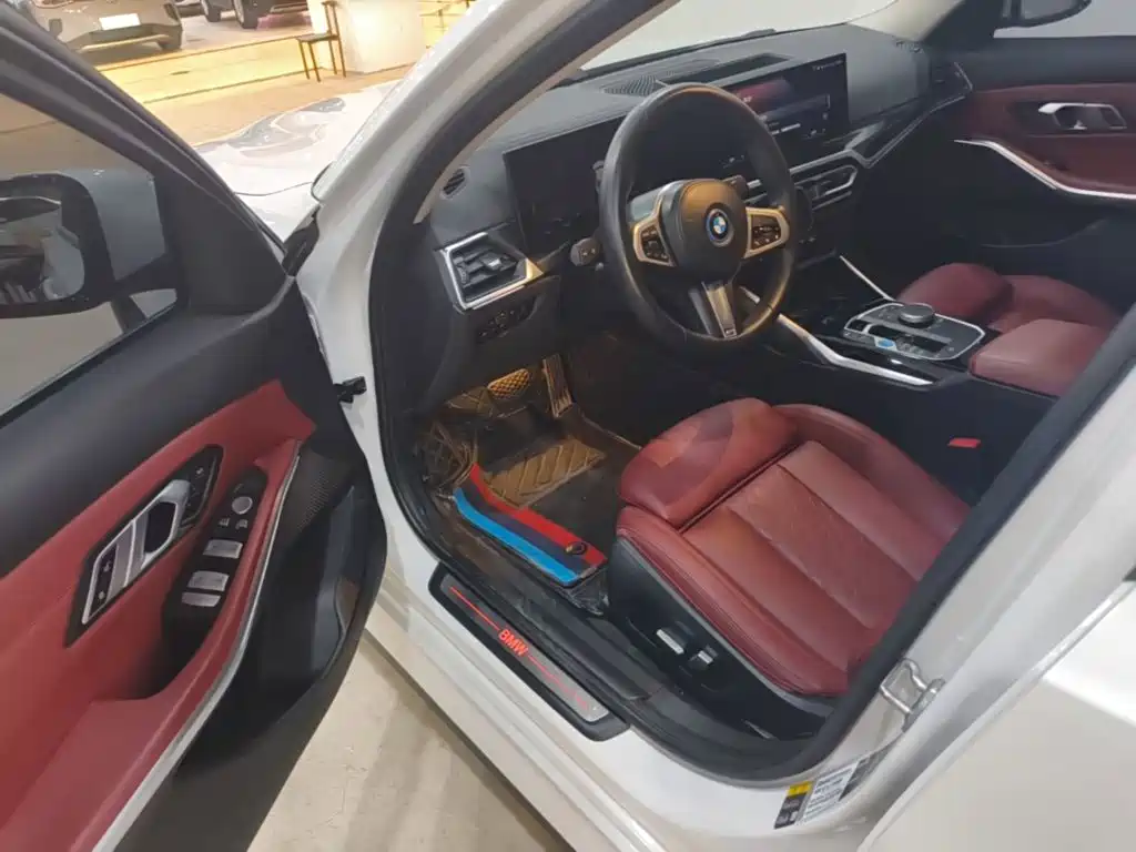 BMW i3 — фото 18