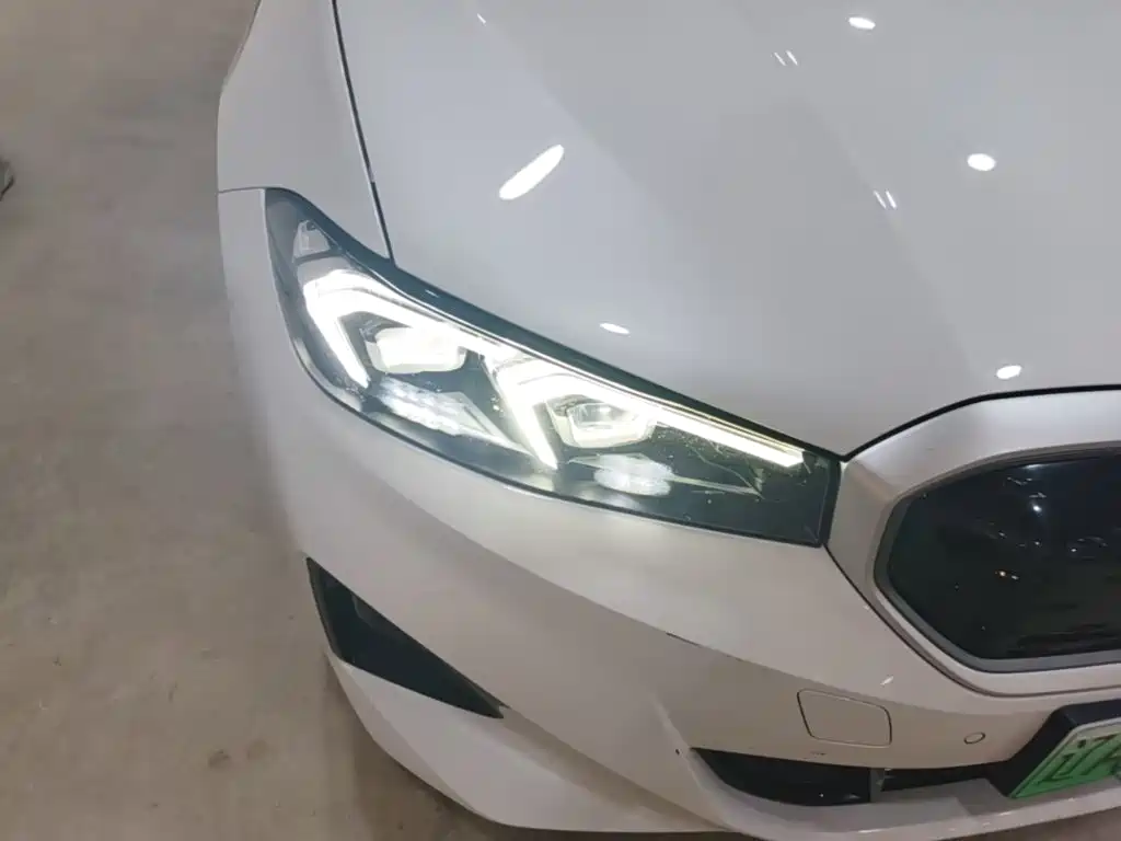 BMW i3 — фото 8