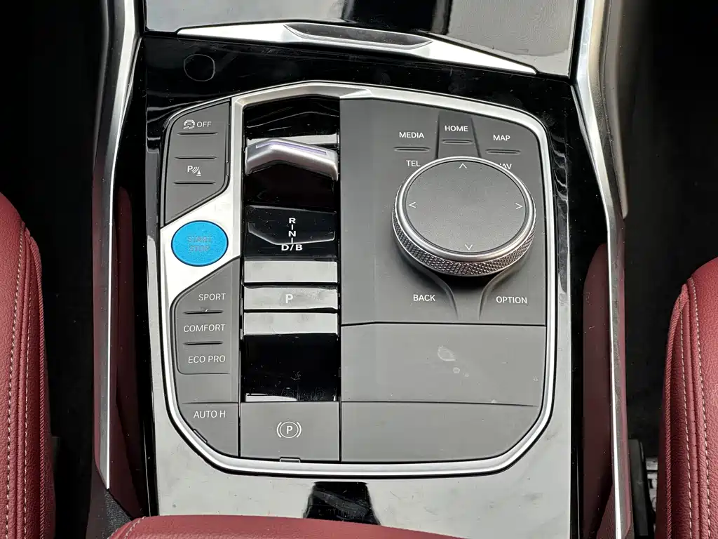 BMW i3 — фото 10
