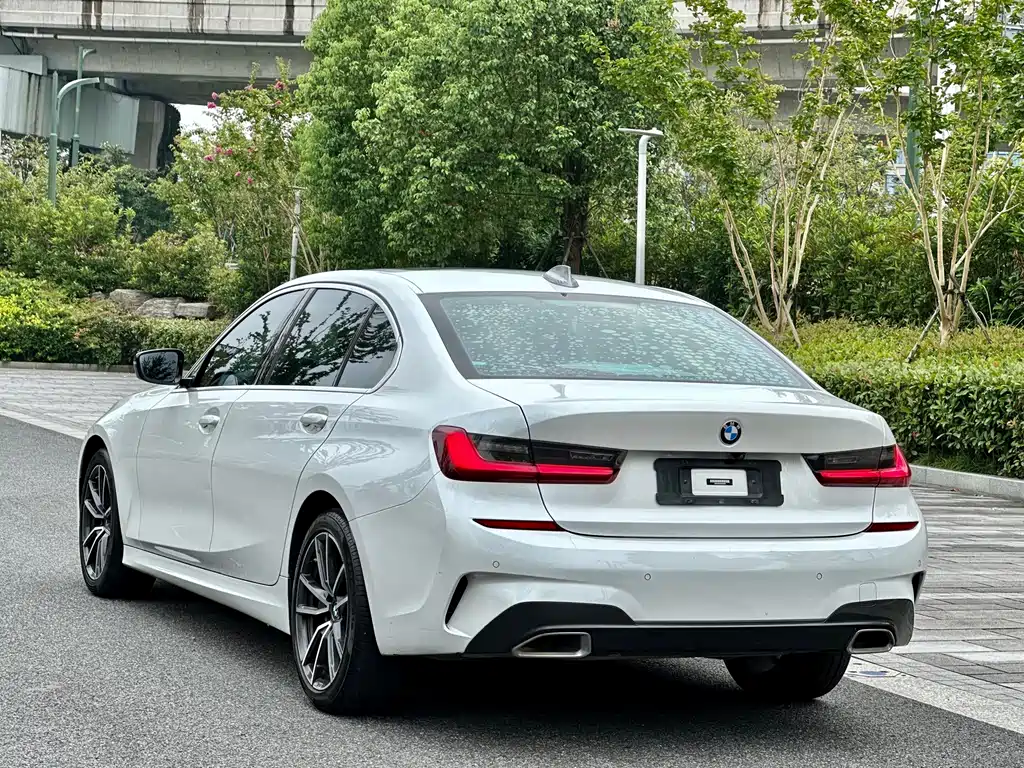 BMW 3 Series — фото 4