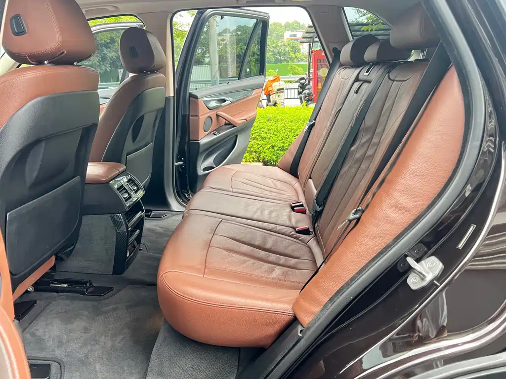 BMW X5 (Import) — фото 14